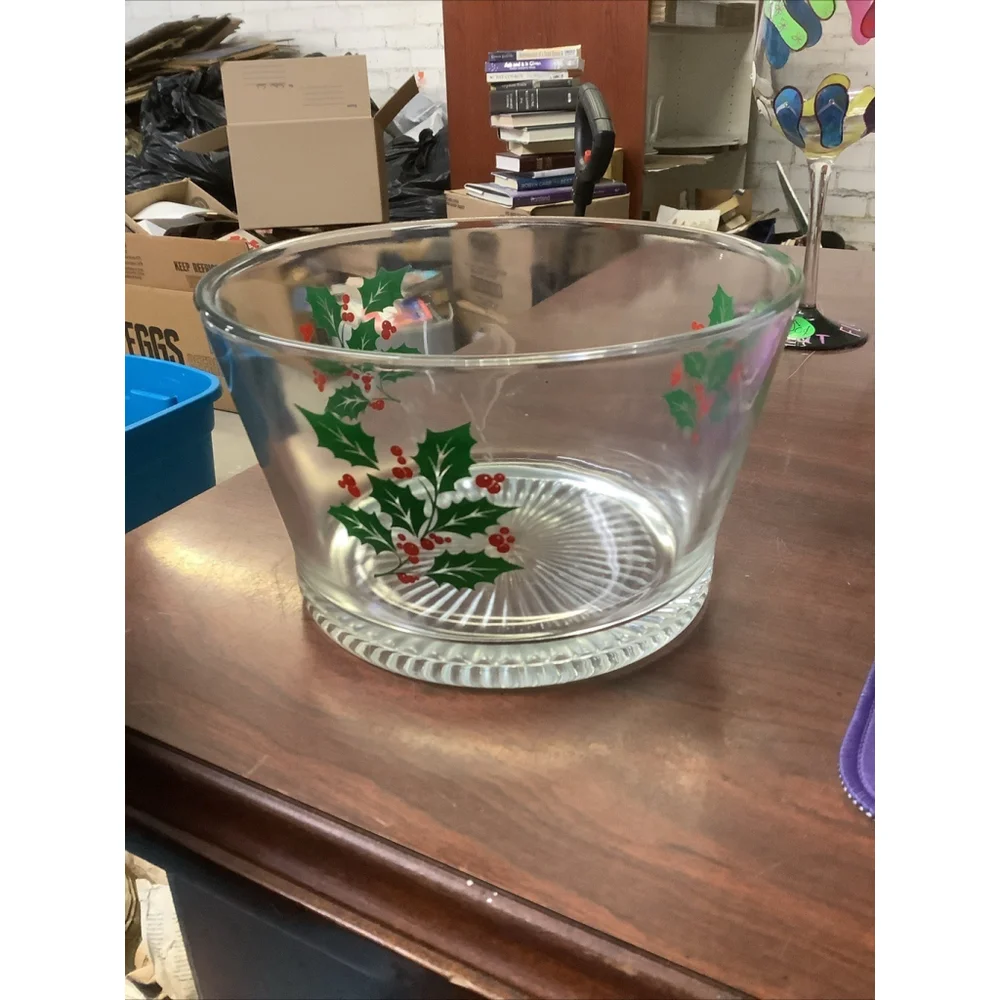 Vintage Indiana Glass Ice Bucket Christmas Holly Berries Serving Bowl 7”